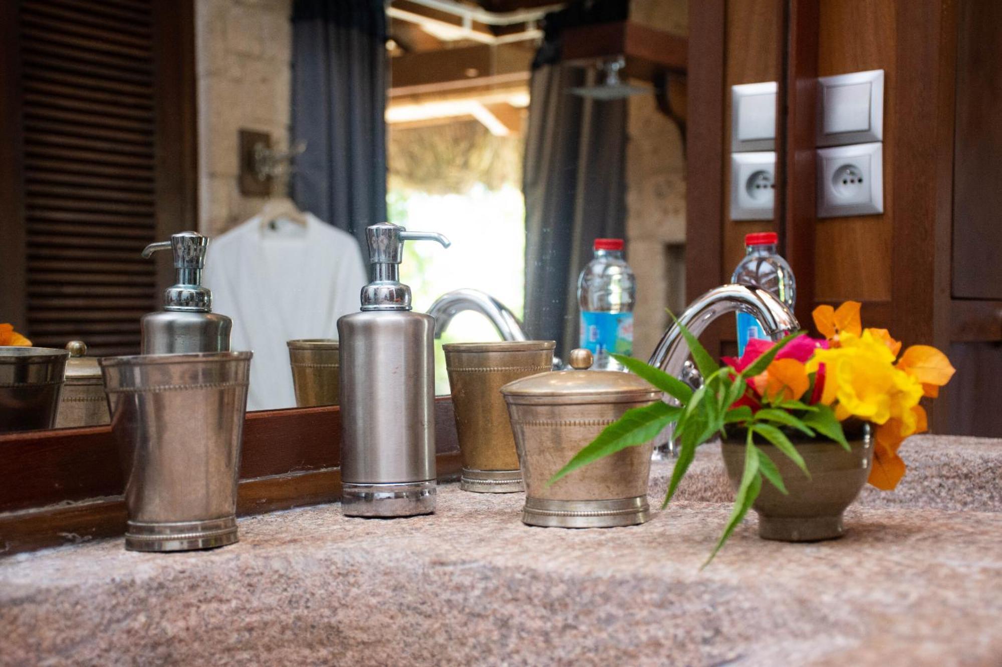 Bed and Breakfast Demeure De La Compagnie Generale Des Huiles Precieuses Ifaty Zimmer foto